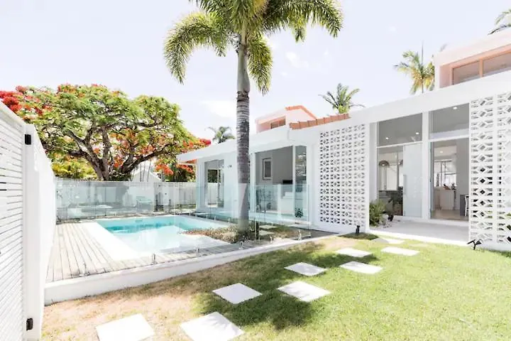 Poinciana House—Luxury Noosa Retreat Close To Beach Βίλα Noosa Heads